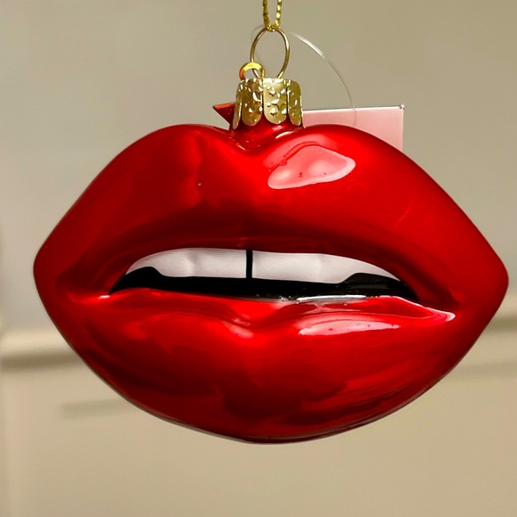 Vondels Lucious Lips Holiday Glass Ornament NEW Amsterdam - Picture 1 of 4